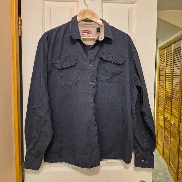 Wrangler Other - Wrangler Men Premium Quality Navy Blue Cotton Button Down Work Shirt XL RN130273